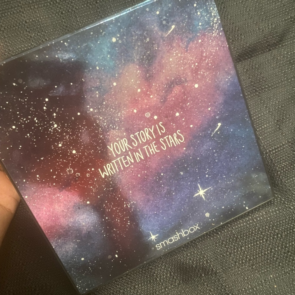 Smash box story is written in stars pallet NEW